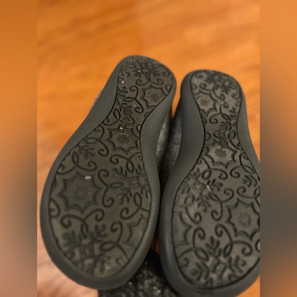 LL Bean puffin slip on slippers women’s size 6 - Picture 2 of 5